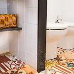 Opening Doors Aribau Daire *