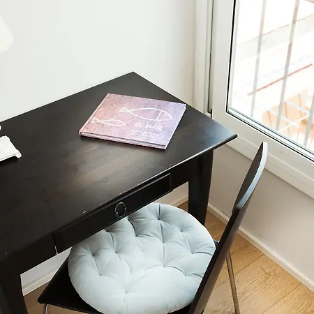 Opening Doors Aribau Apartman Barcelona